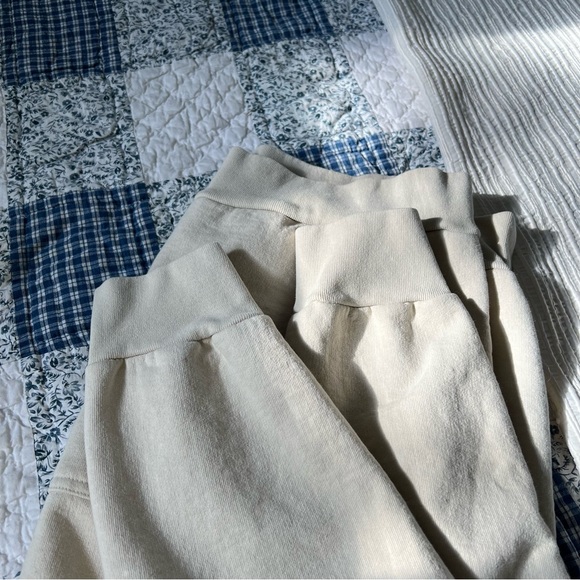 Talentless Circle Logo Hoodie - Picture 6 of 7